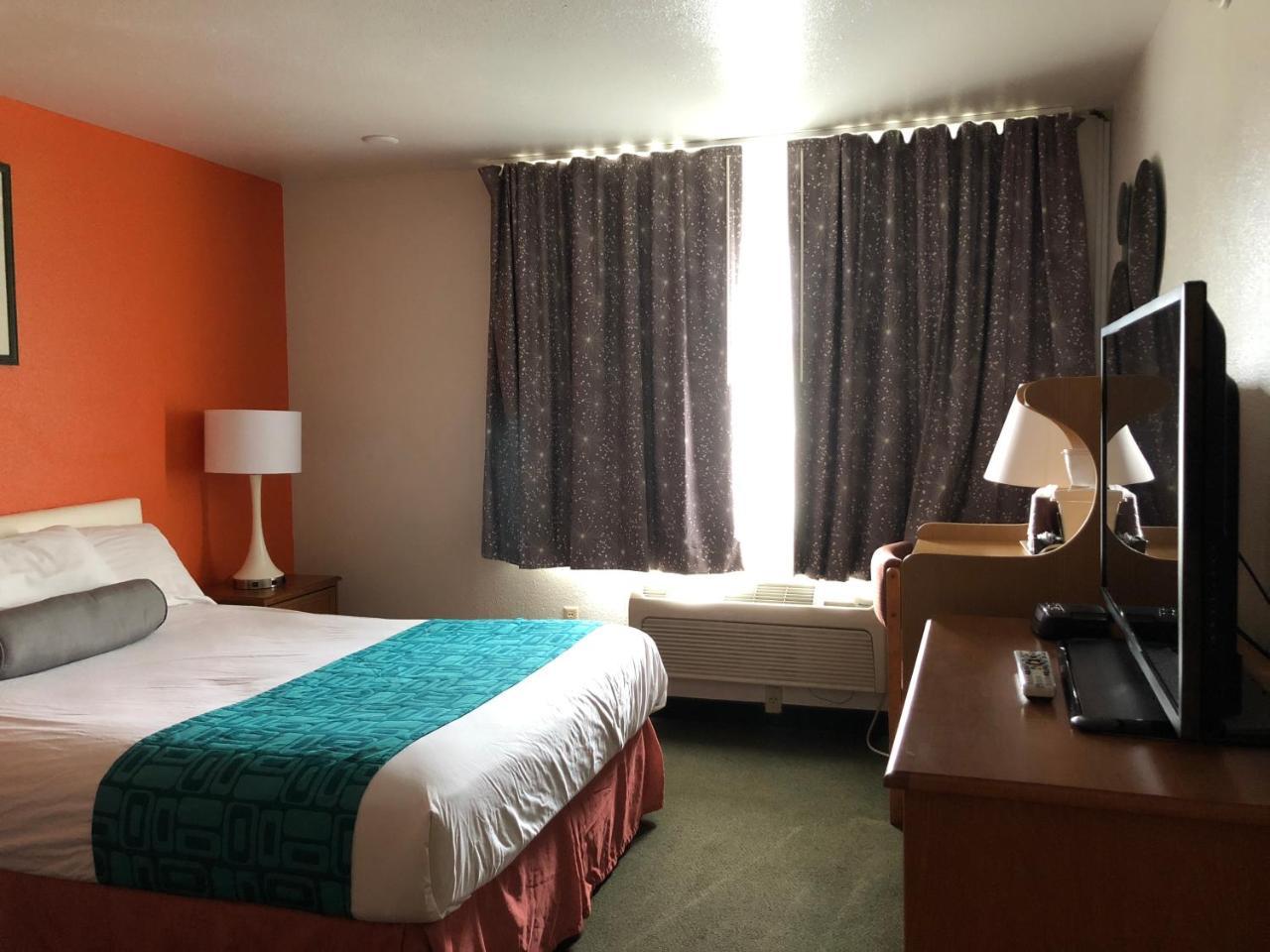 Howard Johnson By Wyndham Salem Exterior photo
